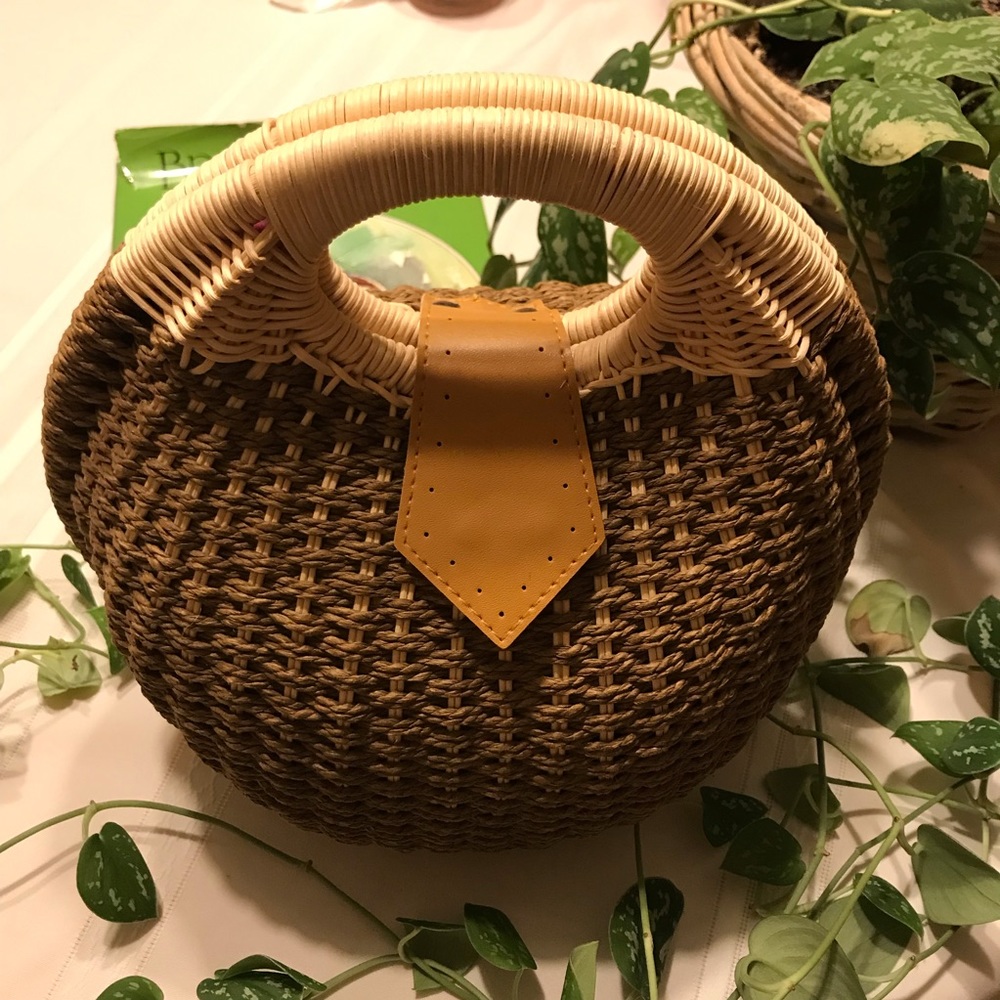 Vintage wicker basket purse